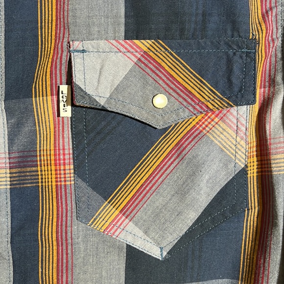 Levi’s Pearl Snap Flannel LS - Picture 4 of 6